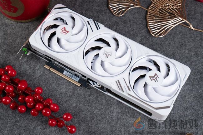 影驰 GeForce RTX 5070 Ti 金属大师 OC评测：DLSS 4超强发挥(图36)